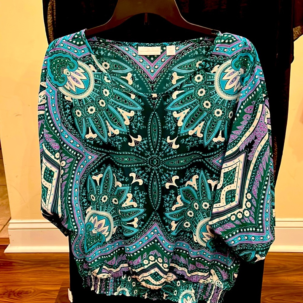 Ladies New York and Company multi color shirt.  Size medium. 100% polyester